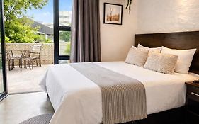 City Living Apartment 119 - Private Balcony, Washing Machine & Fast Wifi